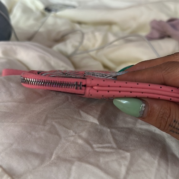 Hand-painted Hermes coin purse - Picture 3 of 8